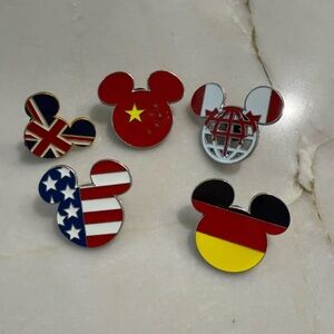Mickey Mouse Flag Pin Set